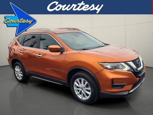 Used 2019 Nissan Rogue SV AWD/4WD image 1