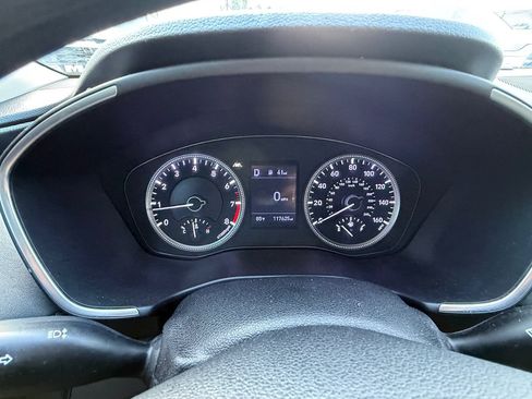 Used 2020 Hyundai Santa Fe SE FWD image 22
