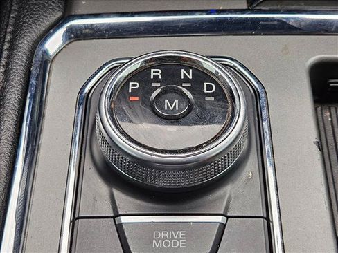 Used 2020 Ford Expedition XLT w/ Equipment Group 202A RWD image 13
