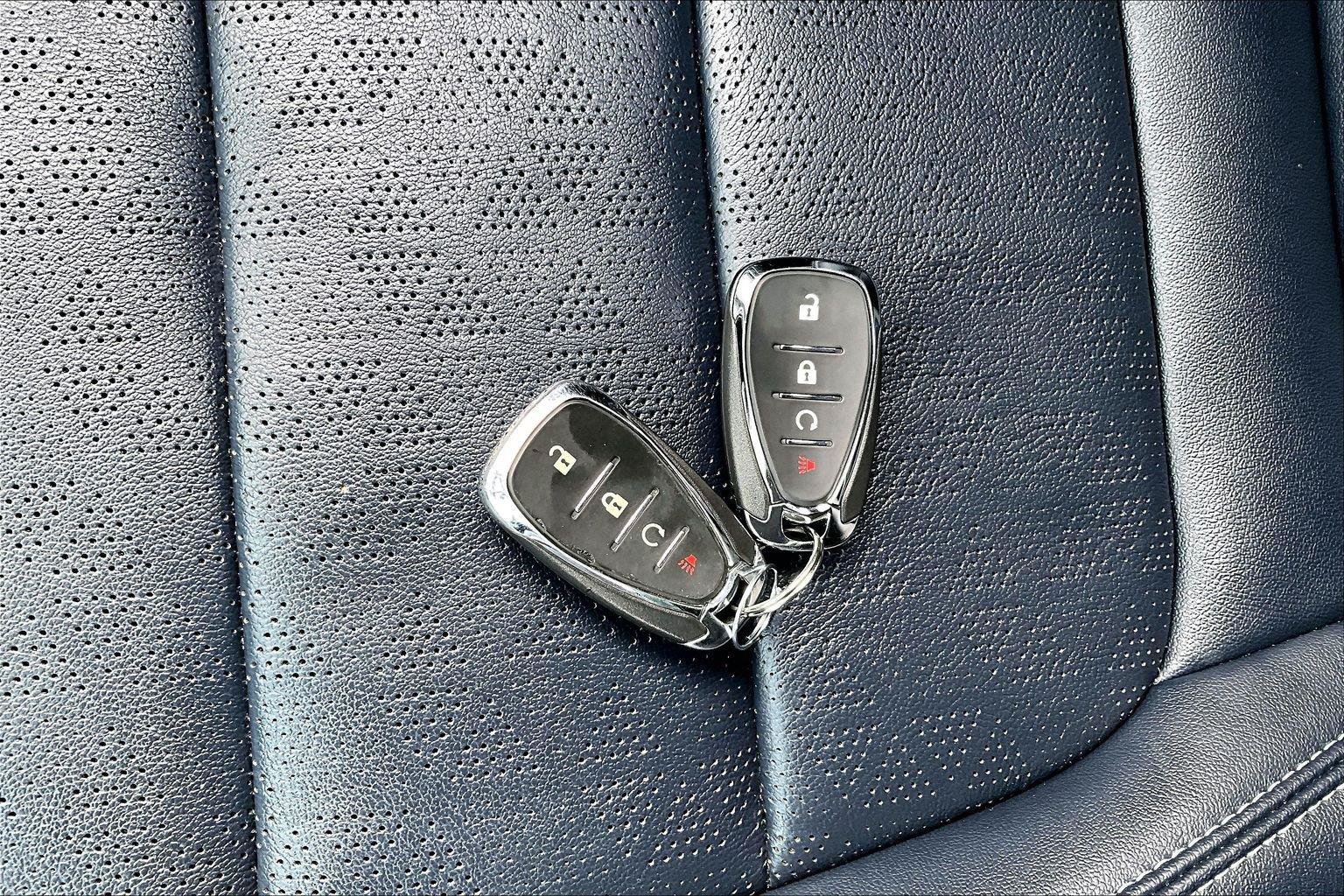 Used 2023 Chevrolet Bolt EUV LT w/ Convenience Package FWD image 33