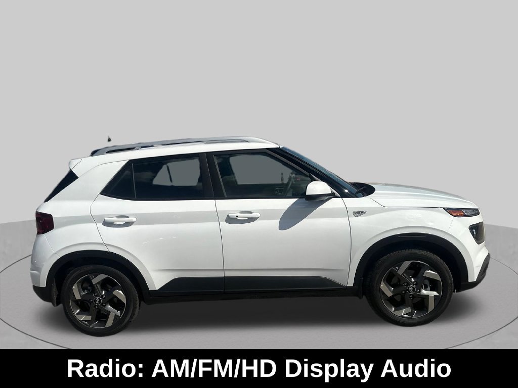 Used 2026 Hyundai Venue SEL FWD image 7