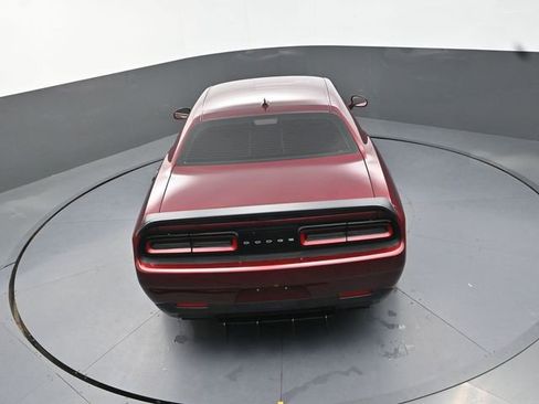Used 2022 Dodge Challenger SRT Hellcat RWD image 17