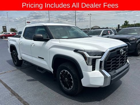 Used 2023 Toyota Tundra SR5 w/ TRD Off-Road Package AWD/4WD image 20