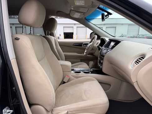 Used 2015 Nissan Pathfinder SV image 17