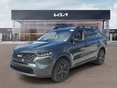 Certified 2023 Kia Sorento S w/ Panoramic Sunroof Package image 3