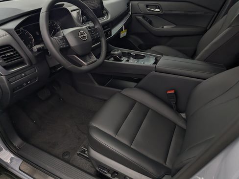 New 2026 Nissan Rogue Dark Armor FWD image 9
