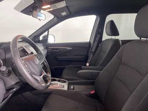 Used 2019 Honda Passport Sport image 11