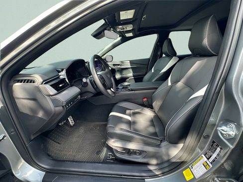 Used 2025 Toyota Camry SE w/ Multimedia Upgrade Package FWD image 12