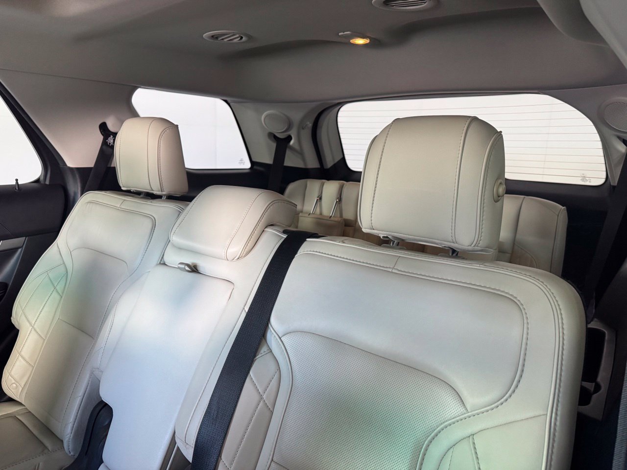 Used 2017 Ford Explorer Platinum AWD/4WD image 10