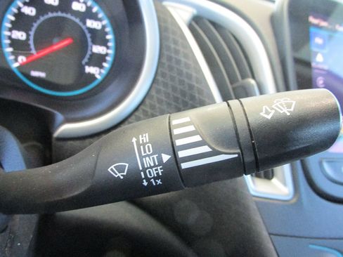 Used 2024 Chevrolet Malibu LT image 18