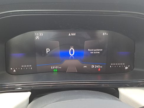 Certified 2025 Volkswagen Taos S FWD image 19
