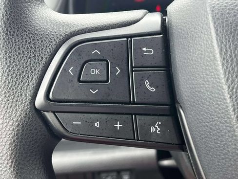 Certified 2026 Toyota Sienna LE AWD/4WD image 25
