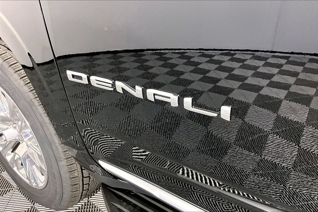 New 2026 GMC Yukon Denali AWD/4WD image 10