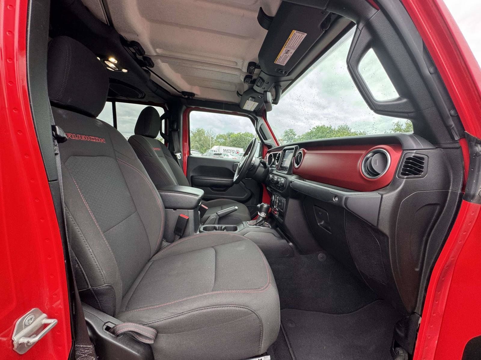 Used 2023 Jeep Gladiator Rubicon w/ Trailer Tow Package AWD/4WD image 18