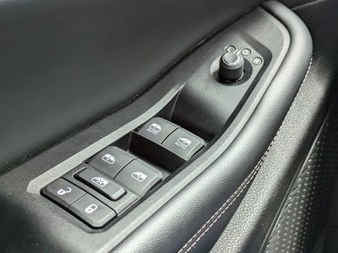 Used 2023 Jeep Grand Cherokee L Laredo AWD/4WD image 24