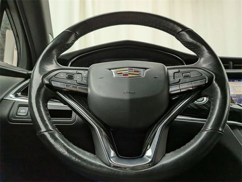 Certified 2023 Cadillac XT6 Premium Luxury image 10