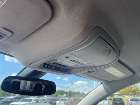 Used 2019 GMC Acadia SLT image 21