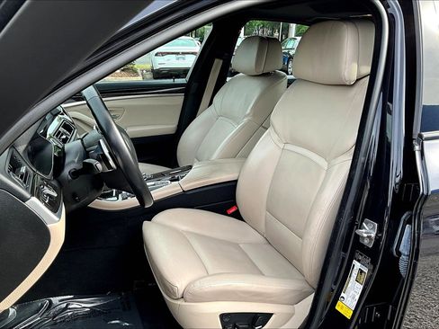 Used 2012 BMW 528i Sedan RWD image 27