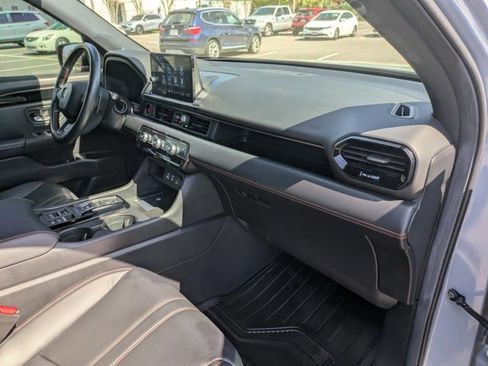 Certified 2024 Honda Pilot TrailSport image 18