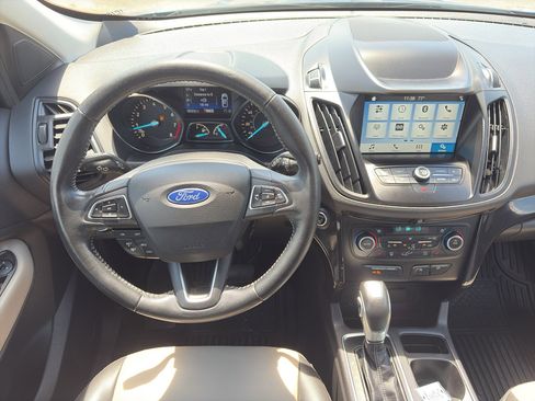 Used 2019 Ford Escape SEL AWD/4WD image 10