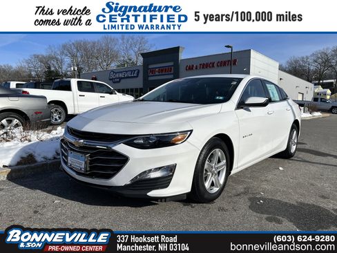 Used 2024 Chevrolet Malibu LT FWD image 1