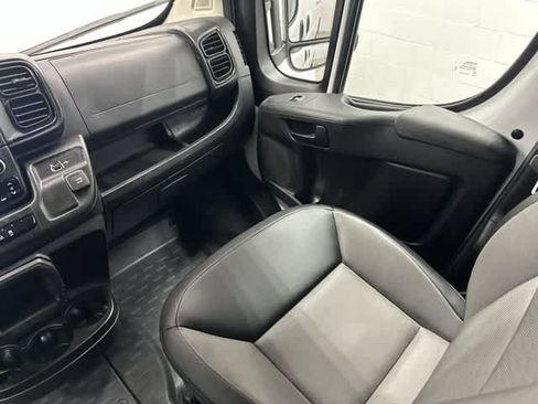 Used 2023 RAM ProMaster 2500 FWD image 13