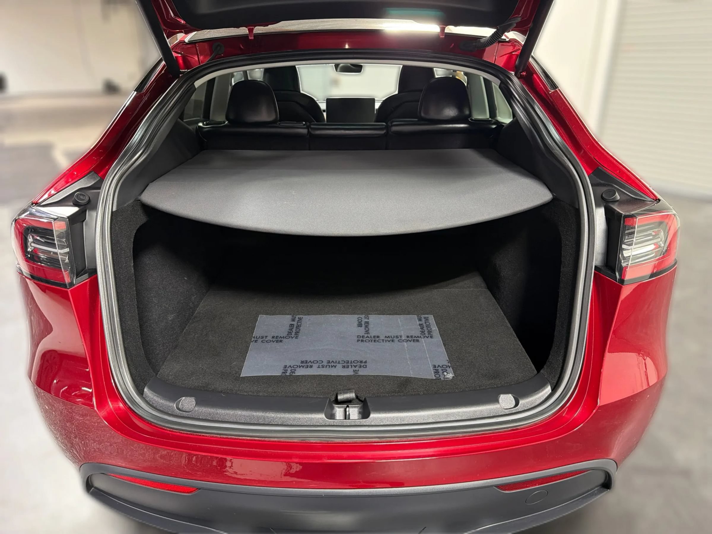 Used 2024 Tesla Model Y Long Range AWD/4WD image 11