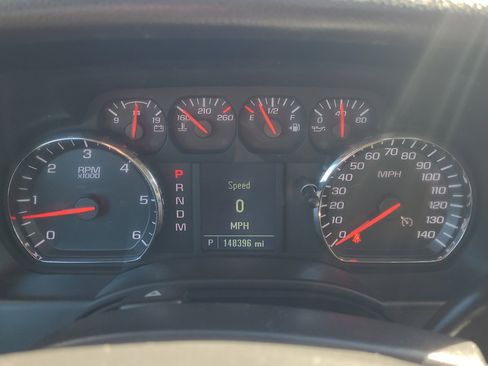 Used 2015 Chevrolet Tahoe 4WD image 16