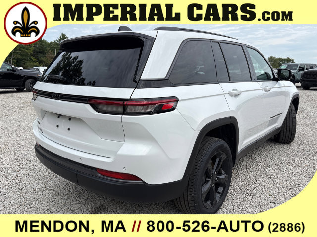 New 2026 Jeep Grand Cherokee Limited w/ Limited Altitude Package AWD/4WD image 12