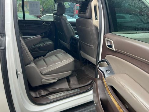 Used 2017 GMC Yukon XL Denali AWD/4WD image 20