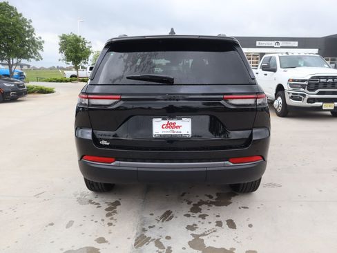 New 2026 Jeep Grand Cherokee Limited AWD/4WD image 23