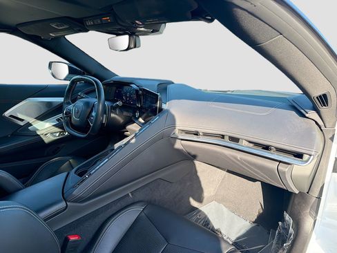 Used 2021 Chevrolet Corvette Stingray Preferred Conv w/ Z51 Performance Package image 14