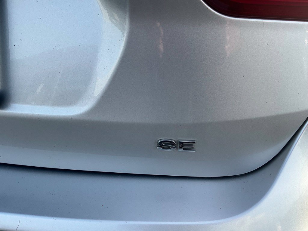 Used 2018 Ford Focus SE w/ Cold Weather Package FWD image 32