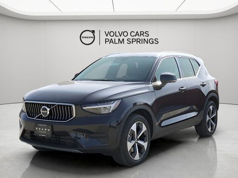New 2025 Volvo XC40 B5 Core w/ Protection Package Premier image 3