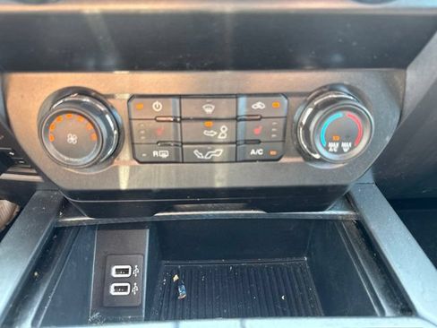 Used 2019 Ford F150 XLT w/ Equipment Group 302A Luxury AWD/4WD image 21