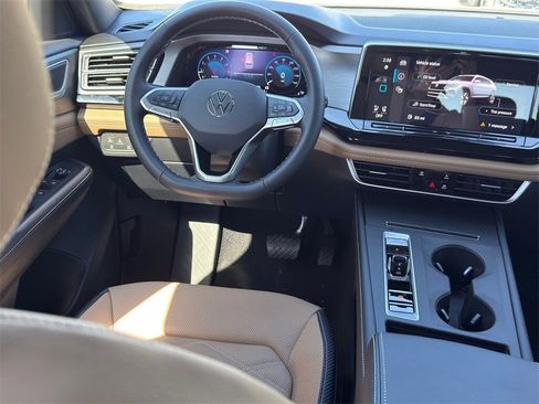 New 2026 Volkswagen Atlas Cross Sport SE image 29