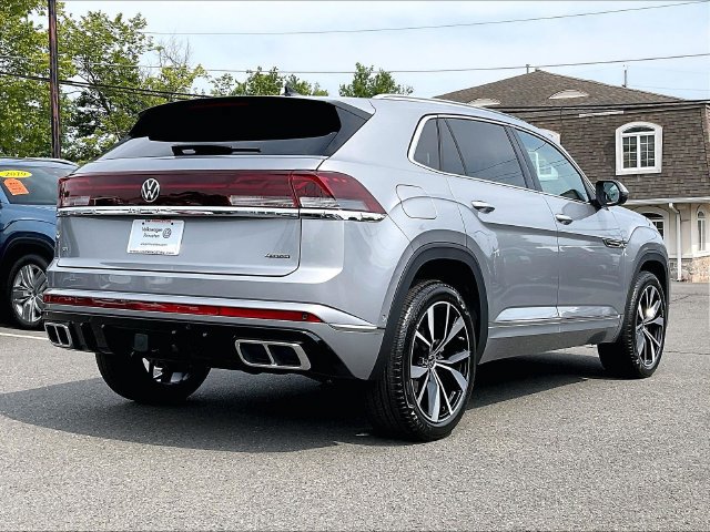 New 2026 Volkswagen Atlas Cross Sport SEL Premium R-Line AWD/4WD image 2