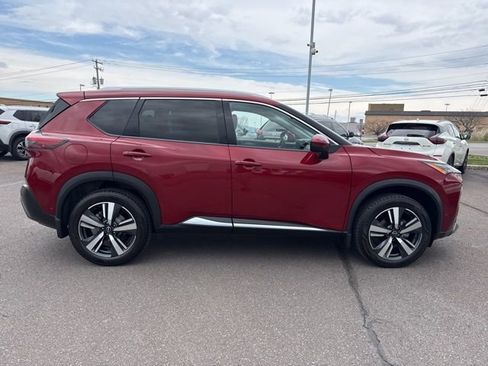 Certified 2023 Nissan Rogue SL w/ SL Premium Package AWD/4WD image 4