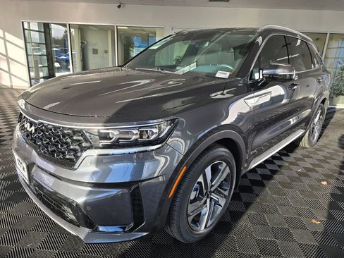 Used 2023 Kia Sorento SX Prestige image 7