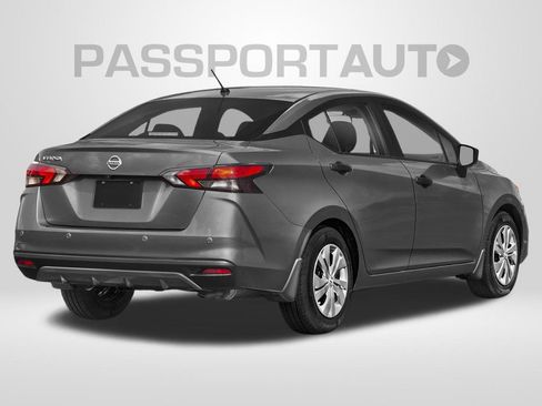 Used 2020 Nissan Versa S FWD image 2