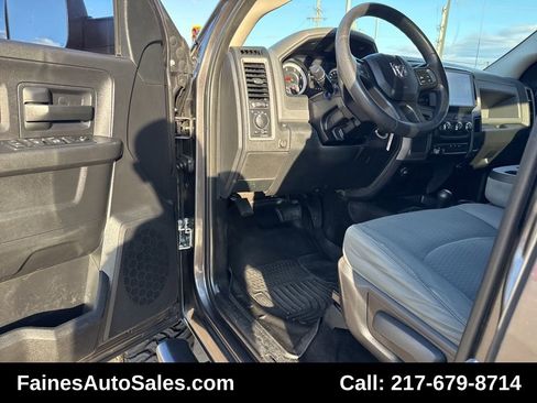 Used 2016 RAM 2500 Tradesman w/ Chrome Appearance Group image 88