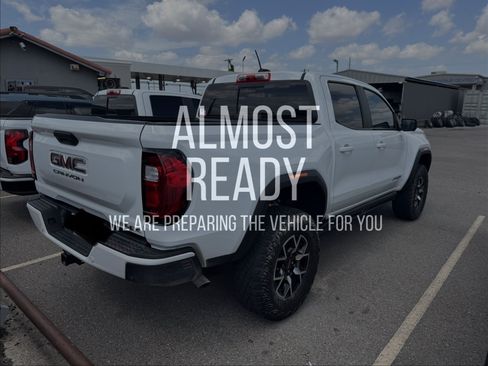 Used 2023 GMC Canyon AT4X AWD/4WD image 4