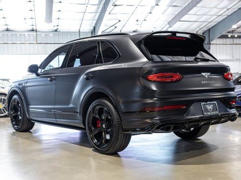 Used 2023 Bentley Bentayga AWD/4WD image 4