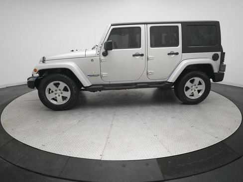Used 2008 Jeep Wrangler Unlimited Sahara AWD/4WD image 21