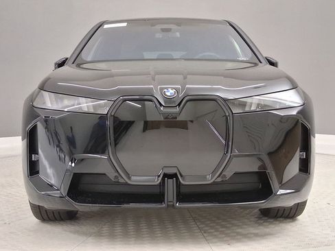 New 2026 BMW iX xDrive45 w/ M Sport Package image 4