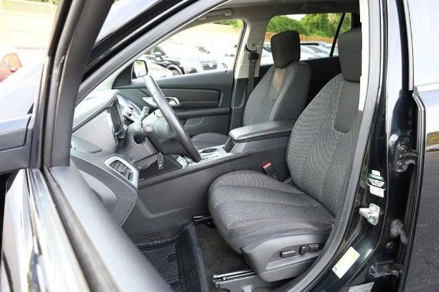 Used 2017 GMC Terrain SLE w/ Nightfall Package FWD image 8