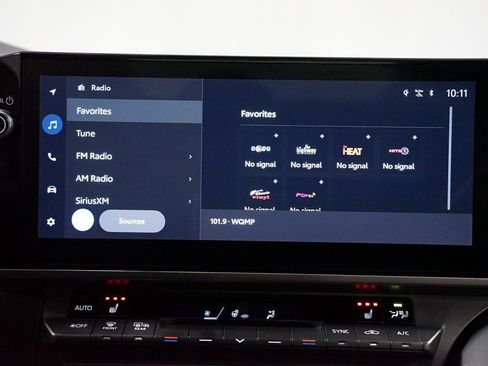 Used 2025 Toyota Camry XSE image 19