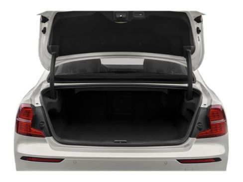 Used 2020 Volvo S60 T5 Momentum FWD image 11