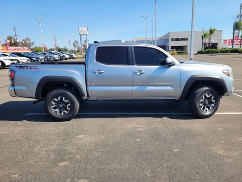 Used 2023 Toyota Tacoma TRD Off-Road RWD image 3