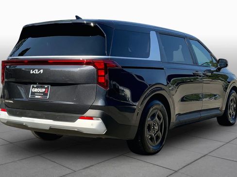 Used 2026 Kia Carnival FWD image 13